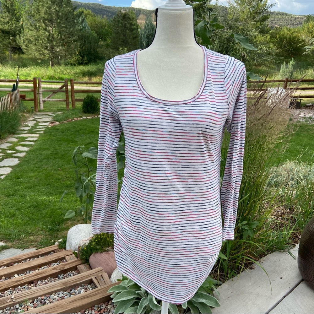 Maternity top bundle - Picture 2 of 10